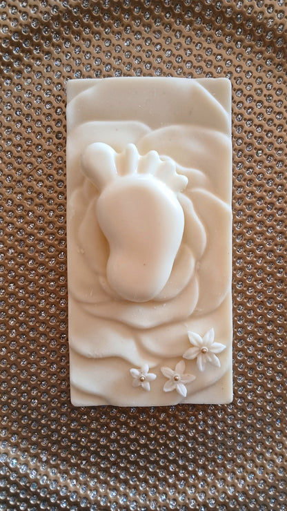 Baby Foot Rose Bar (White Chocolate)