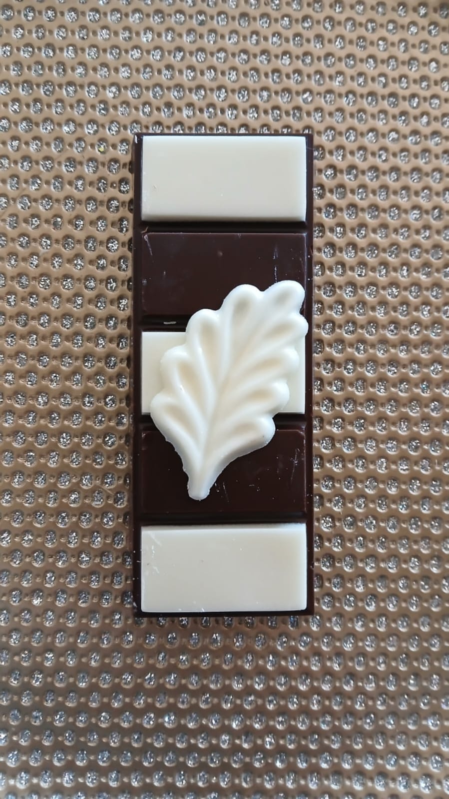 Medium Tablet Leaf Bars